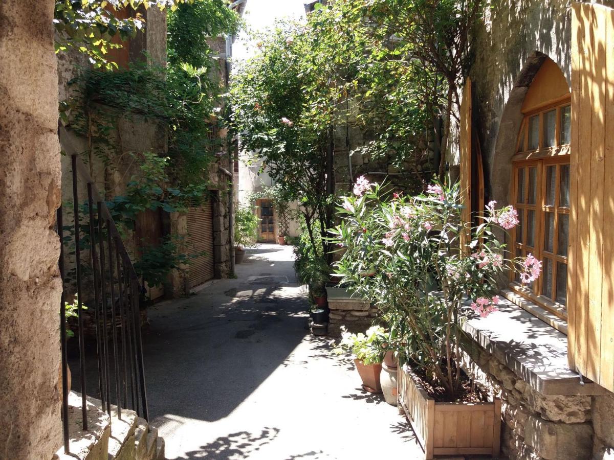 Les Terrasses De Saillans Bed and Breakfast Saillans  Buitenkant foto